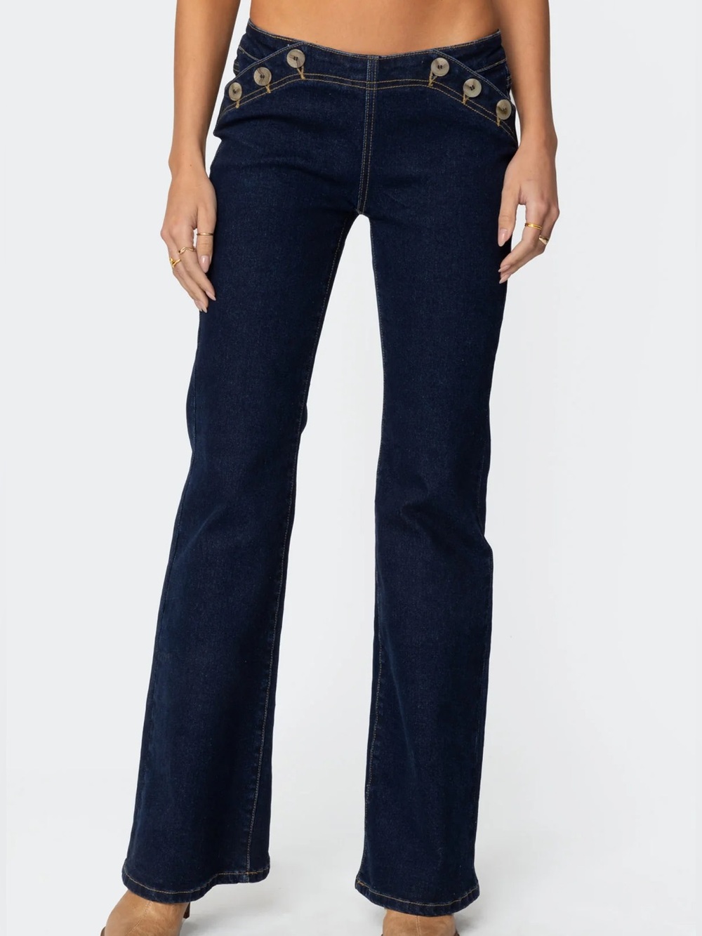 Edikted Alison Low Rise Flare Jeans